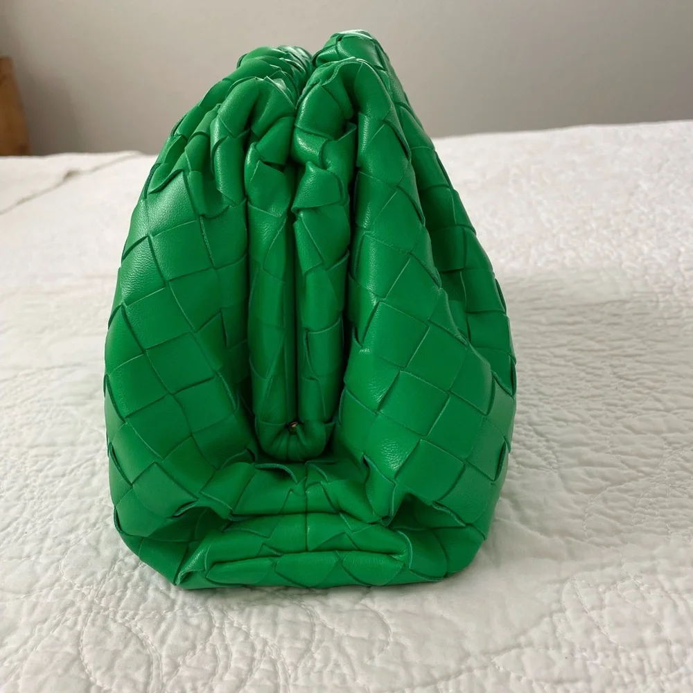 Brand NWT Bottega Veneta Teen Intrecciato Leather Pouch/Clutch in Parakeet Color - Picture 3 of 14